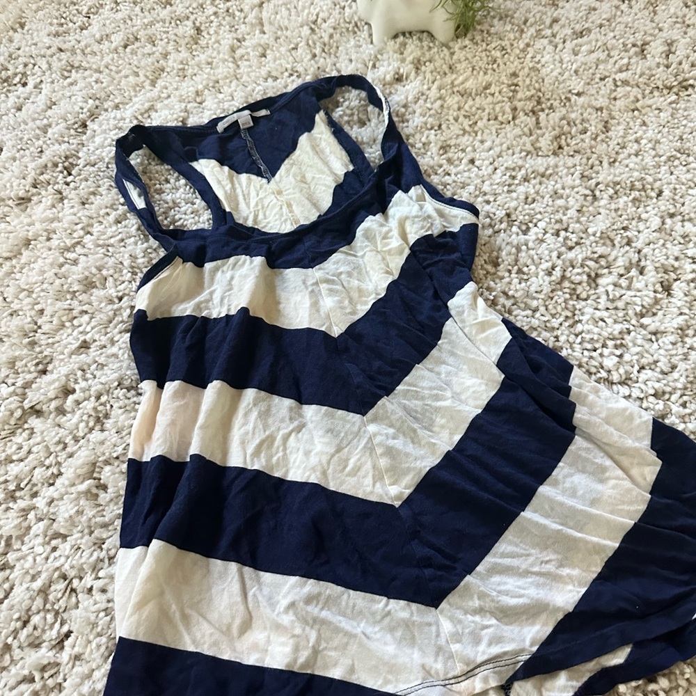 Gap navy blue and white cute vintage y2k flowy casual summer mom shirt t… - Picture 2 of 3